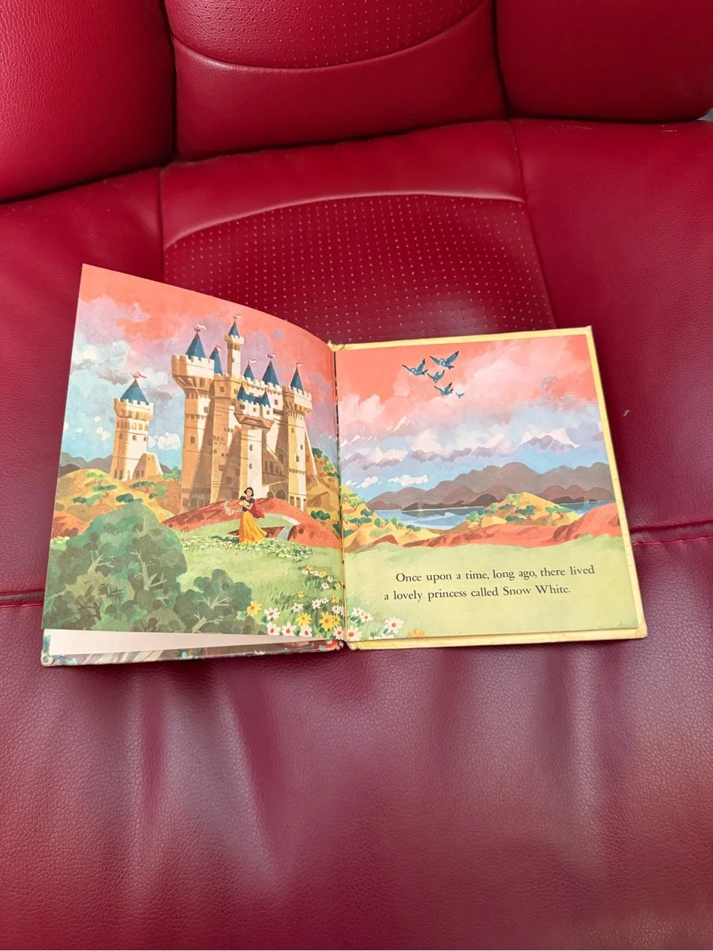 1957 Walt Disney’s Snow White and the Seven Dwarfs Tell-a-tale Whitman Book